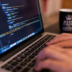 我终于承认：——一份“内部”通知这件事，我到现在还越想越清醒